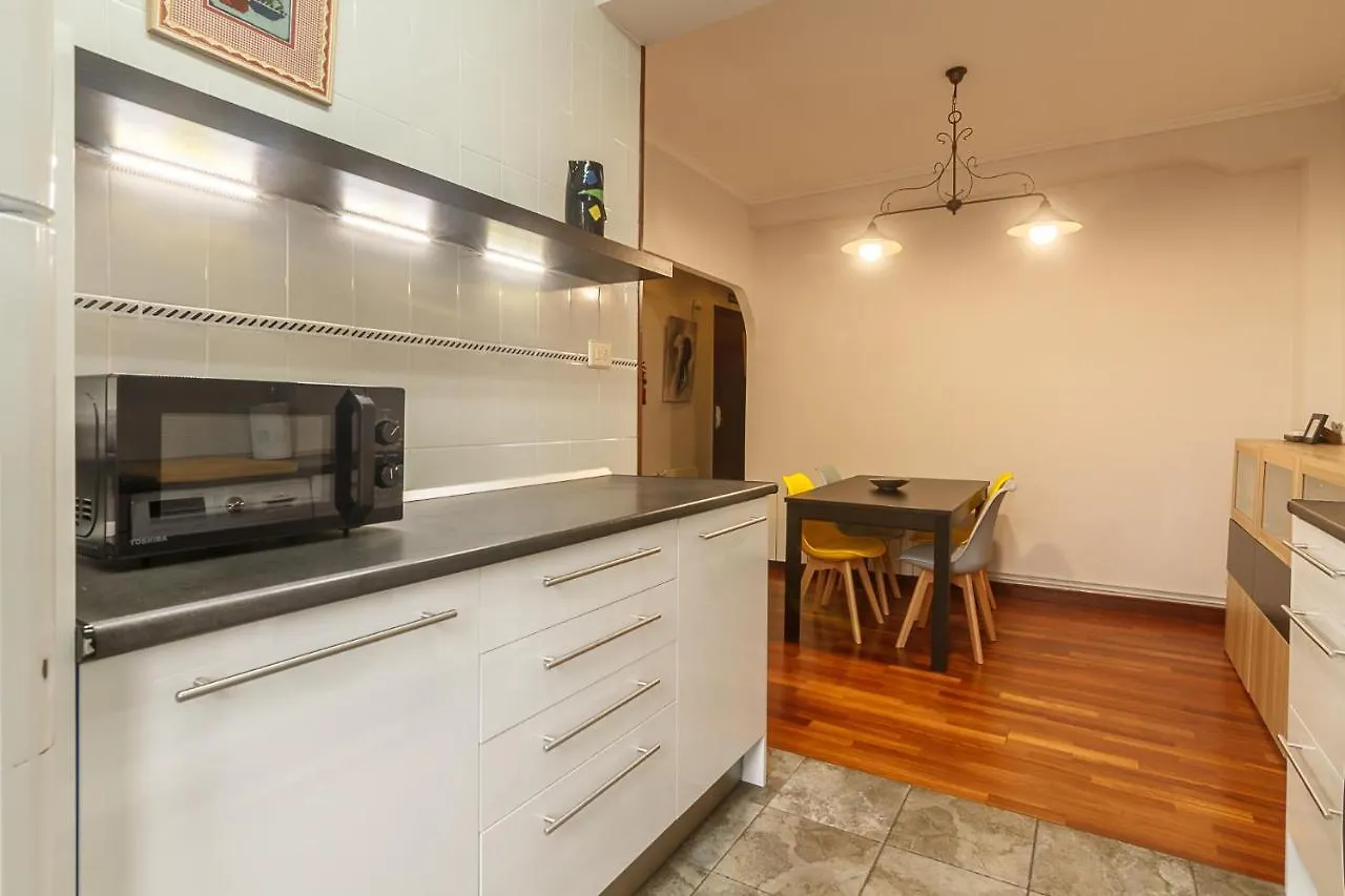 Apartamento Vivienda Turistica En El Centro Reformada Con Wifi Bilbao