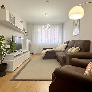 https://bilbao-old-town-private-parking-wifi.basquecountryhotels.org